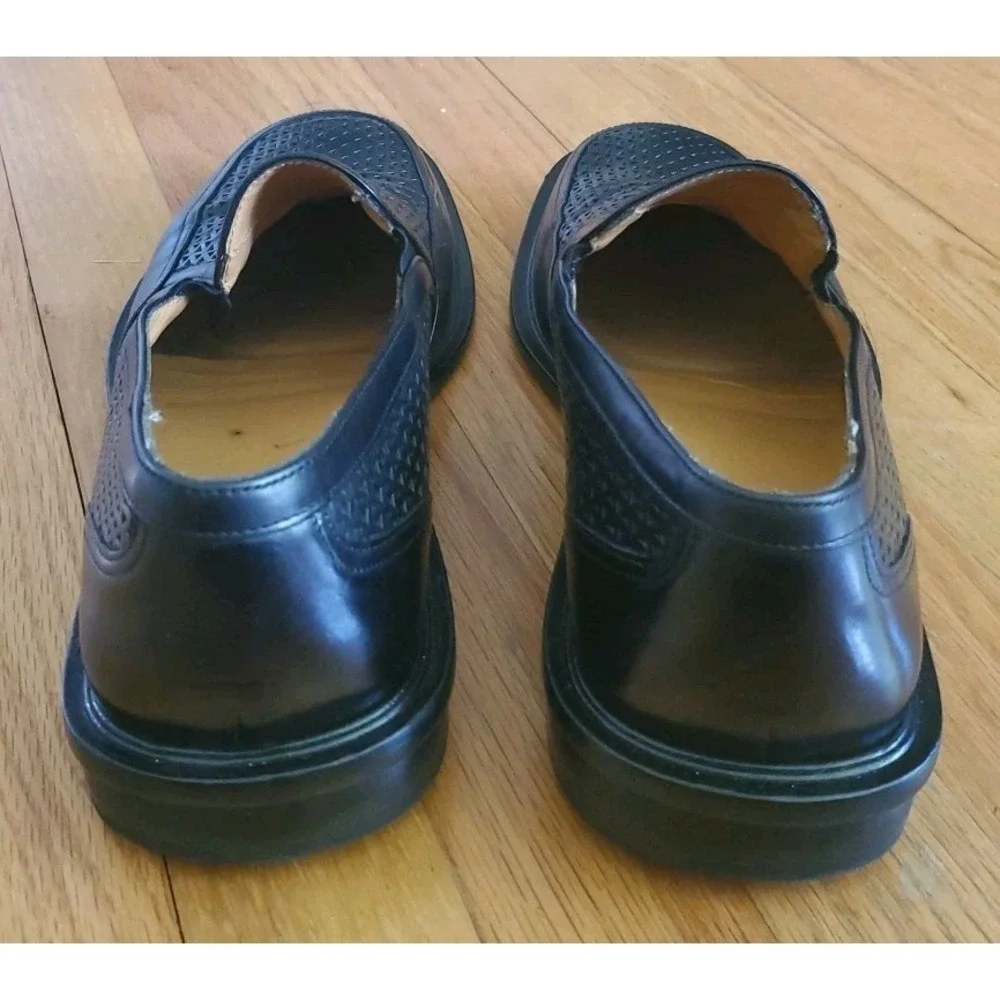 Johnston Murphy Domani Men's 11 Loafers‎ Black Slip on Made In Spain Perforated